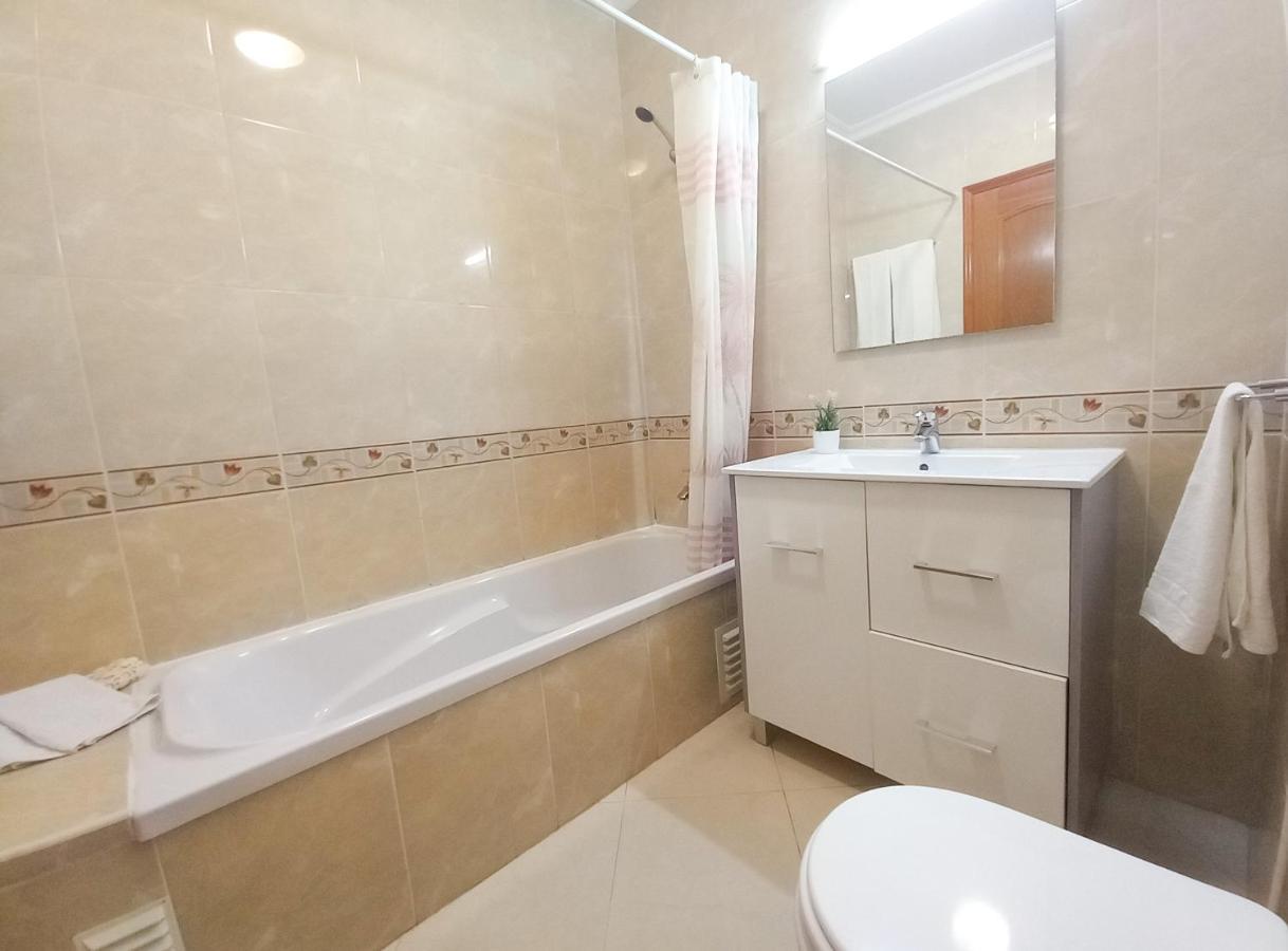 Apartament Colina Ferias- Garagem & Wifi Quarteira Zewnętrze zdjęcie